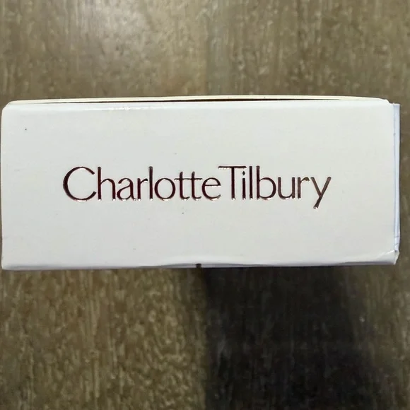 Charlotte Tilbury Unisex Healthy Glow Skin Tint- Hydrating Tinted 1.3 fl oz NWT - Picture 6 of 9